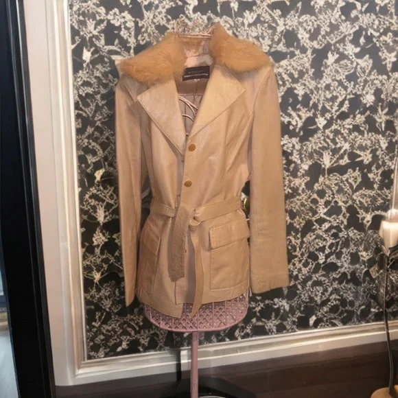 Burberry Pink Leather Jacket with detachable Fur Collar! - Picture 3 of 4